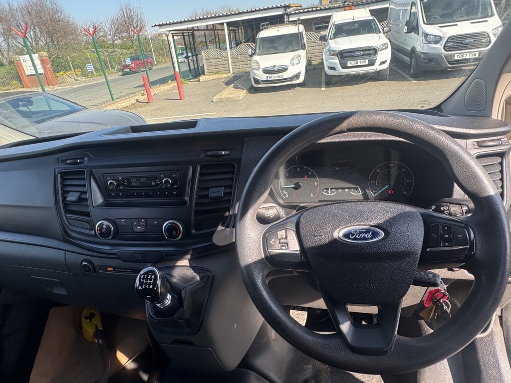 2018/68 Ford Transit Custom DCIV Van - 75,000miles, 1 Owner