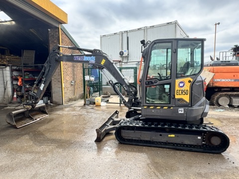 2023 VOLVO ECR50F Excavator - 1 Owner - ONLY 1035hrs