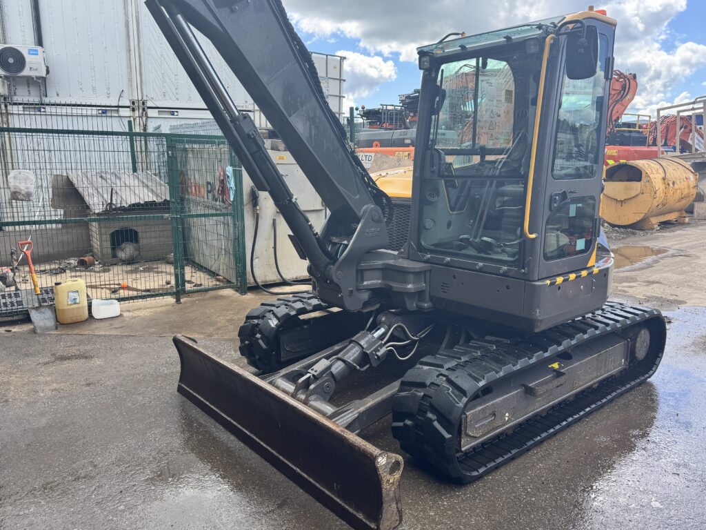 2023 VOLVO ECR88D Pro Excavator - Only 2120hrs - 1 Owner