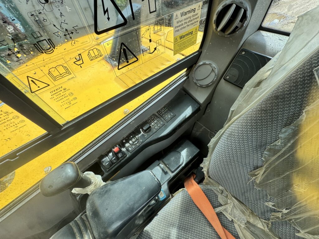 2023 VOLVO ECR88D Pro Excavator - Only 2120hrs - 1 Owner