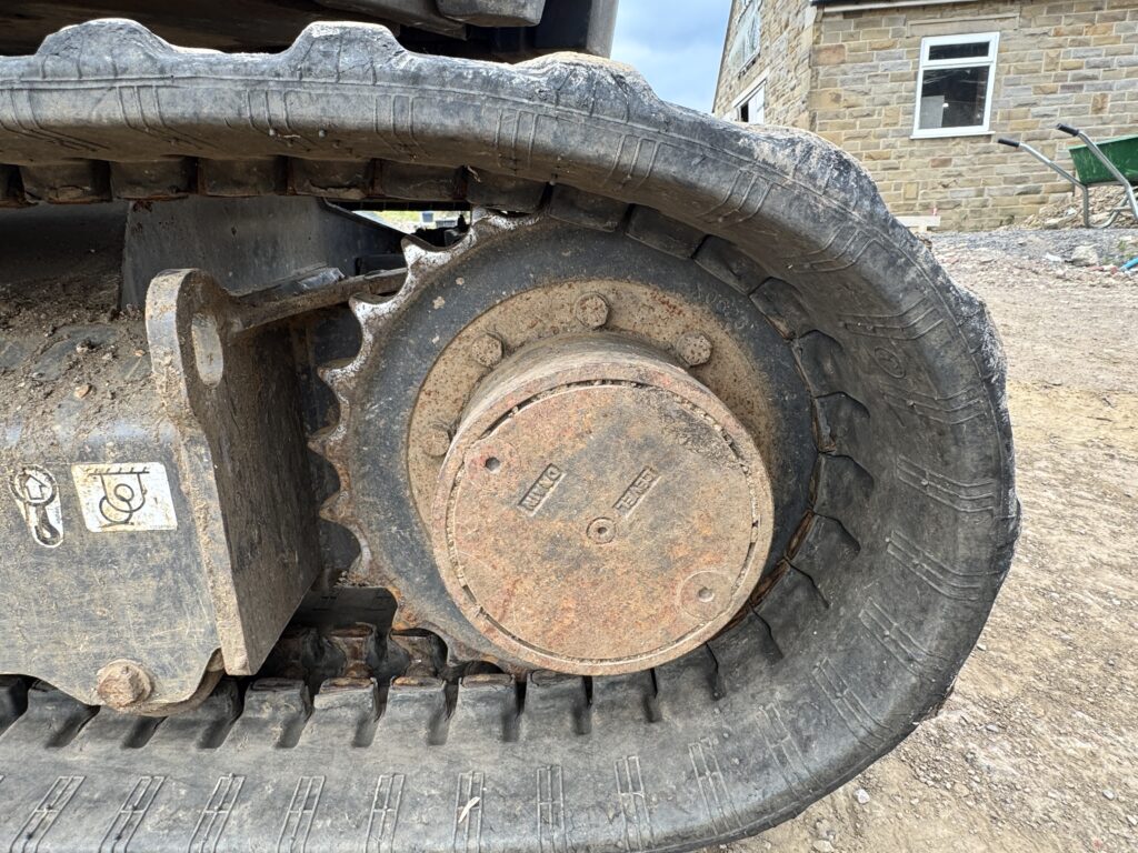 2024 VOLVO ECR25D - 1 Owner