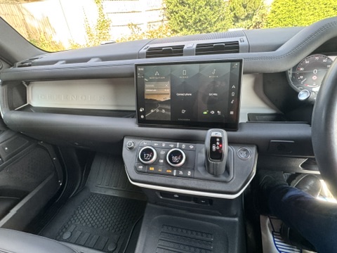 2025/25 Land Rover Defender 90 H/Top - 3 Seater Commercial