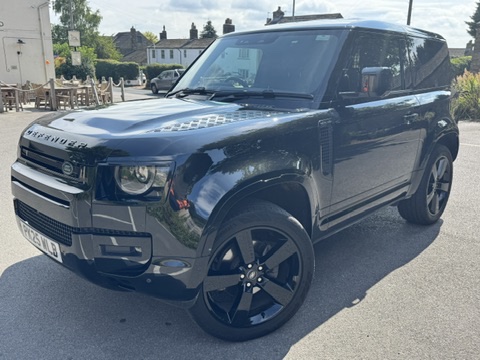 2025/25 Land Rover Defender 90 H/Top - 3 Seater Commercial